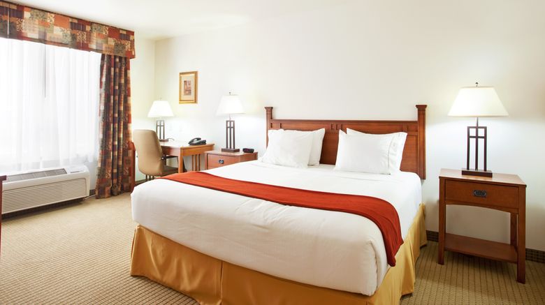 <b>Holiday Inn Express Hotel & Suites Suite</b>. Images powered by <a href="https://www.leonardoworldwide.com/" title="Leonardo Worldwide" target="_blank">Leonardo</a>.