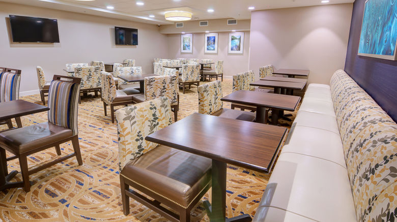<b>Holiday Inn University Center Restaurant</b>. Images powered by <a href="https://www.leonardoworldwide.com/" title="Leonardo Worldwide" target="_blank">Leonardo</a>.