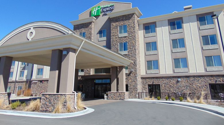 <b>Holiday Inn Express & Stes Springville Exterior</b>. Images powered by <a href="https://www.leonardoworldwide.com/" title="Leonardo Worldwide" target="_blank">Leonardo</a>.