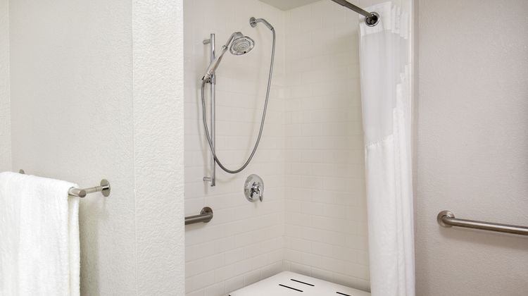 Holiday Inn Express Chesapeake-Norfolk Room