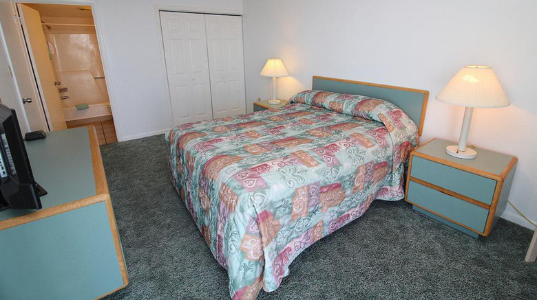 <b>Bay Club Resort Room</b>. Images powered by <a href="https://www.leonardoworldwide.com/" title="Leonardo Worldwide" target="_blank">Leonardo</a>.