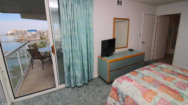 Bay Club Resort Room