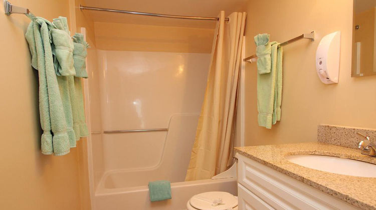 Bay Club Resort Room