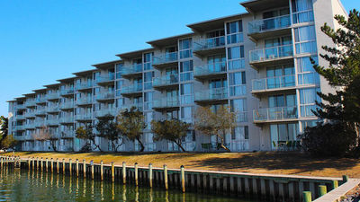Bay Club Resort