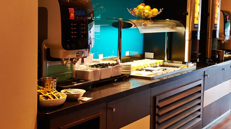 <b>Holiday Inn Express Manchester Airport Restaurant</b>. Images powered by <a href="https://www.leonardoworldwide.com/" title="Leonardo Worldwide" target="_blank">Leonardo</a>.