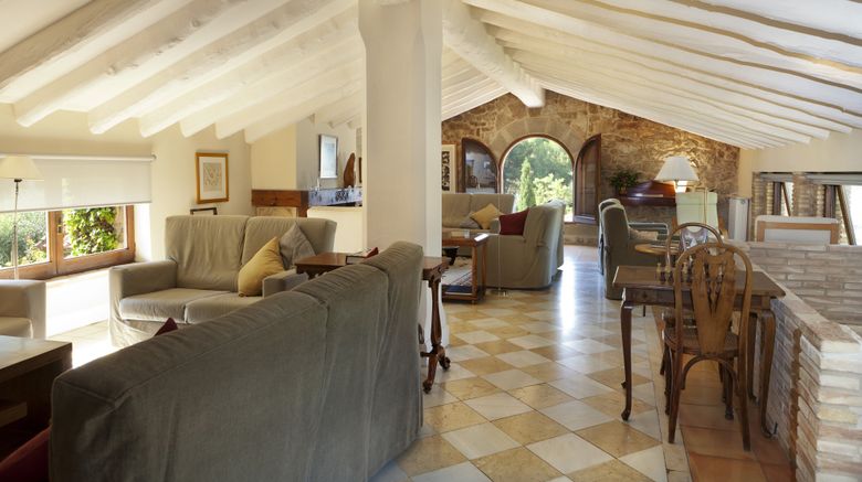 <b>La Torre del Visco Lobby</b>. Images powered by <a href="https://www.leonardoworldwide.com/" title="Leonardo Worldwide" target="_blank">Leonardo</a>.