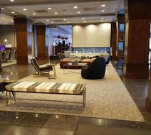 Crowne Plaza Chicago West Loop Lobby