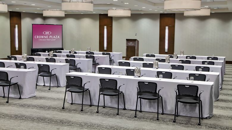 <b>Crowne Plaza Chicago West Loop Meeting</b>. Images powered by <a href="https://www.leonardoworldwide.com/" title="Leonardo Worldwide" target="_blank">Leonardo</a>.