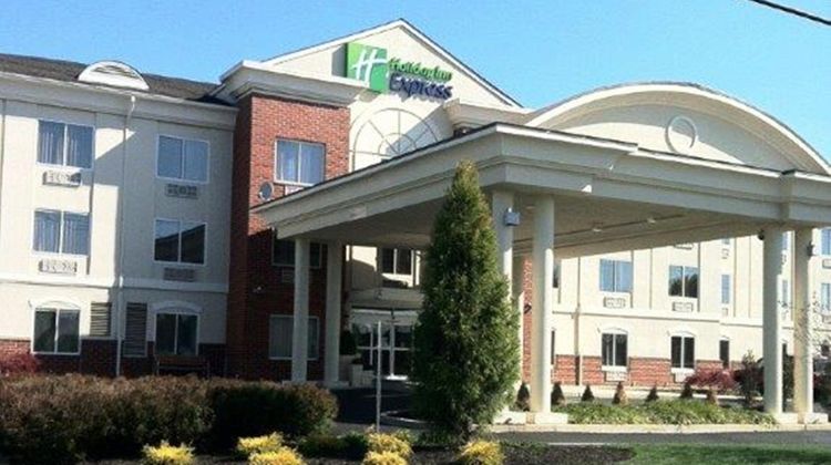 Holiday Inn Express Hotel & Suites Exterior