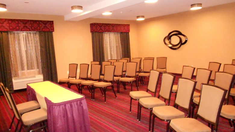 <b>Holiday Inn Express Hotel & Suites Meeting</b>. Images powered by <a href="https://www.leonardoworldwide.com/" title="Leonardo Worldwide" target="_blank">Leonardo</a>.