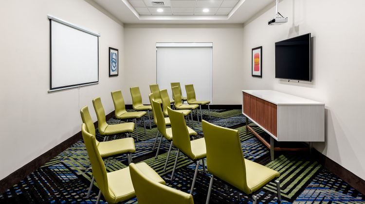 Holiday Inn Express & Suites Punta Gorda Meeting