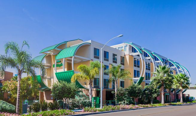 Holiday Inn Oceanside Camp Pendleton Exterior