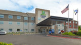 Holiday Inn Express & Stes 120th & Maple Exterior