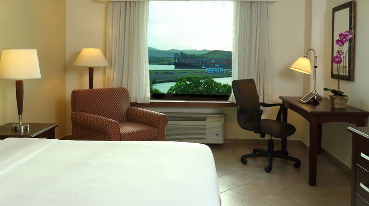 Holiday Inn Room