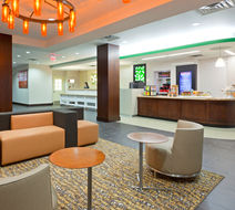 Holiday Inn Clark-Newark Lobby
