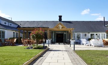 Bluebird Inn