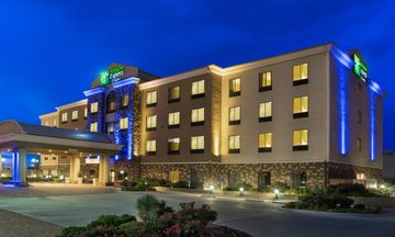 Holiday Inn Express & Suites Midland