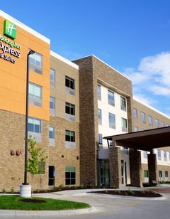Holiday Inn Express & Stes Millard Area