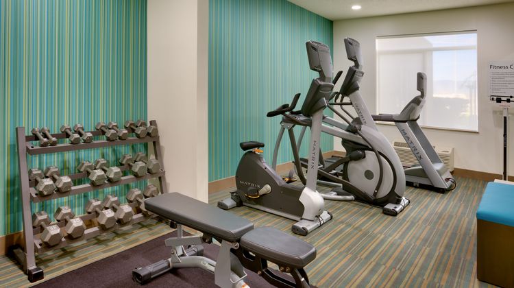 Holiday Inn Express & Suites Health Club
