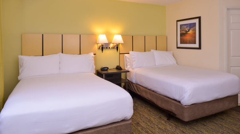 <b>Candlewood Suites Room</b>. Images powered by <a href="https://www.leonardoworldwide.com/" title="Leonardo Worldwide" target="_blank">Leonardo</a>.