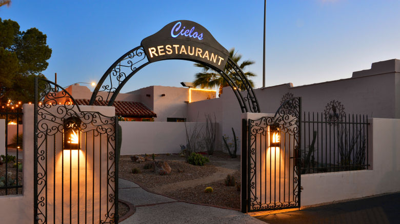 <b>Lodge on the Desert Restaurant</b>. Images powered by <a href="https://www.leonardoworldwide.com/" title="Leonardo Worldwide" target="_blank">Leonardo</a>.