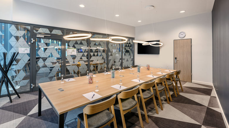 <b>Holiday Inn Express Siegen Meeting</b>. Images powered by <a href="https://www.leonardoworldwide.com/" title="Leonardo Worldwide" target="_blank">Leonardo</a>.