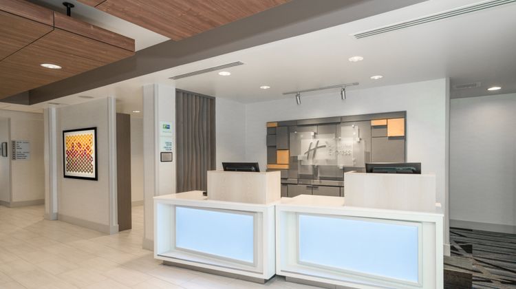 Holiday Inn Express Radcliff-Fort Knox Lobby