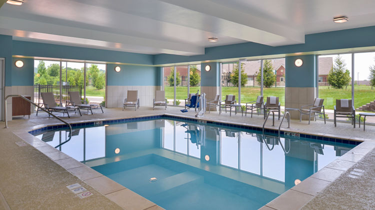 Holiday Inn Express Spring Hill Pool