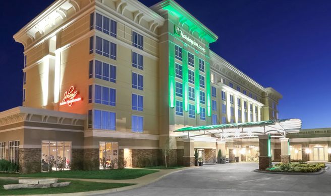 Holiday Inn Hotel & Suites East Peoria Exterior