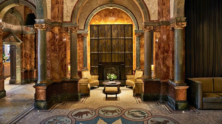Kimpton Fitzroy London Lobby