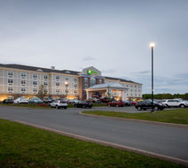 Holiday Inn Express Exterior