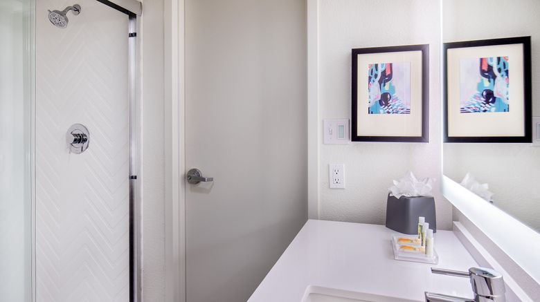 <b>Holiday Inn Newport News - Hampton Room</b>. Images powered by <a href="https://www.leonardoworldwide.com/" title="Leonardo Worldwide" target="_blank">Leonardo</a>.