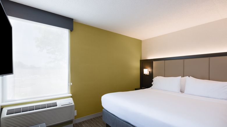 <b>Holiday Inn Express Room</b>. Images powered by <a href="https://www.leonardoworldwide.com/" title="Leonardo Worldwide" target="_blank">Leonardo</a>.