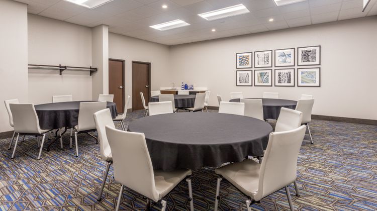 Holiday Inn Express Hotel & Suites Ballroom