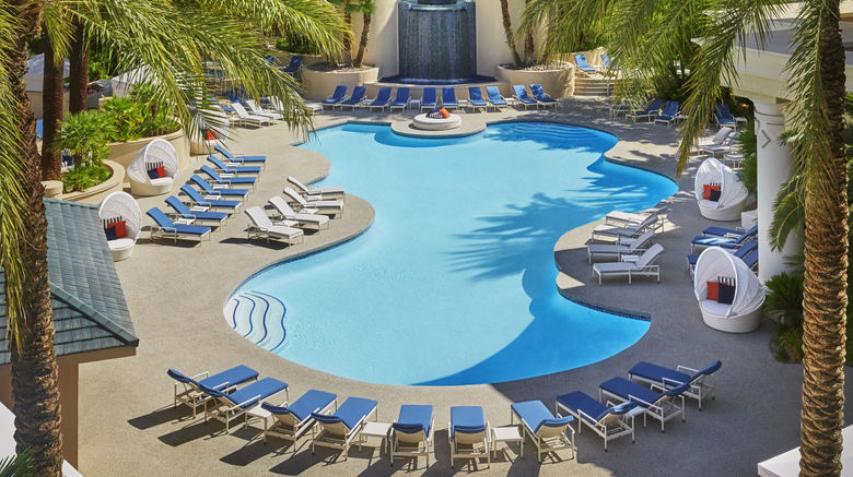 <b>Four Seasons Hotel Las Vegas Pool</b>. Images powered by <a href="https://www.leonardoworldwide.com/" title="Leonardo Worldwide" target="_blank">Leonardo</a>.