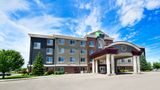 Holiday Inn Express Hotel & Suites Exterior