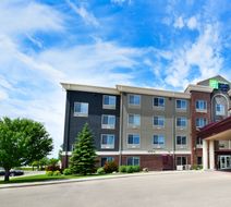 Holiday Inn Express Hotel & Suites Exterior