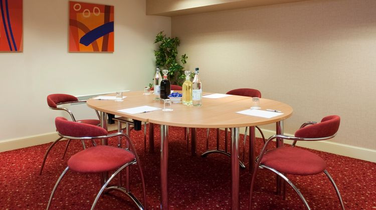 Holiday Inn Express Edinburgh City Ctr Meeting
