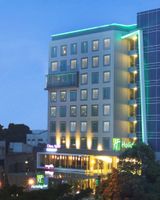 Holiday Inn Bandung Pasteur