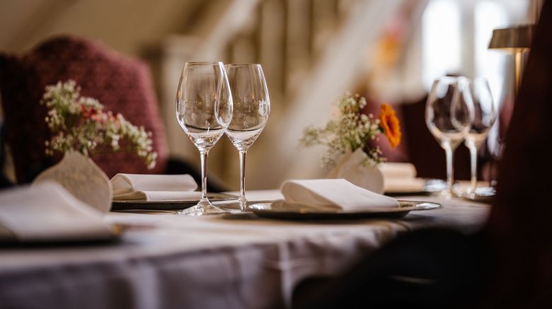 <b>Grand Hotel De Draak & Residence Restaurant</b>. Images powered by <a href="https://www.leonardoworldwide.com/" title="Leonardo Worldwide" target="_blank">Leonardo</a>.