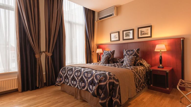 <b>Grand Hotel De Draak & Residence Room</b>. Images powered by <a href="https://www.leonardoworldwide.com/" title="Leonardo Worldwide" target="_blank">Leonardo</a>.