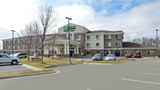Holiday Inn Express & Suites Omaha West Exterior