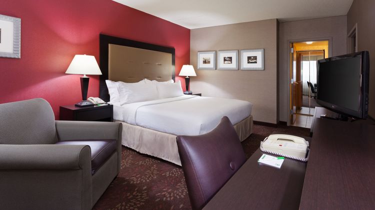 Holiday Inn Cincinnati Airport Room