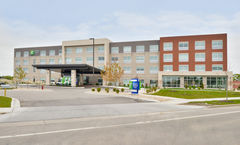 Holiday Inn Express & Suites Madison