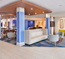 Holiday Inn Express & Suites Madison Lobby