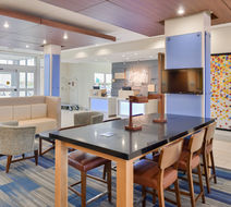 Holiday Inn Express & Suites Madison Lobby