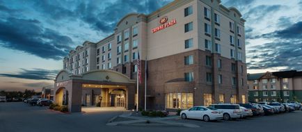 Crowne Plaza Anchorage Midtown Exterior