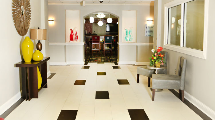 Holiday Inn Express & Suites Sumter Lobby