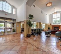 Holiday Inn Express Hotel & Suites Lobby