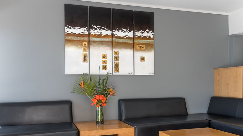 <b>Kingsgate Hotel Autolodge Paihia Lobby</b>. Images powered by <a href="https://www.leonardoworldwide.com/" title="Leonardo Worldwide" target="_blank">Leonardo</a>.